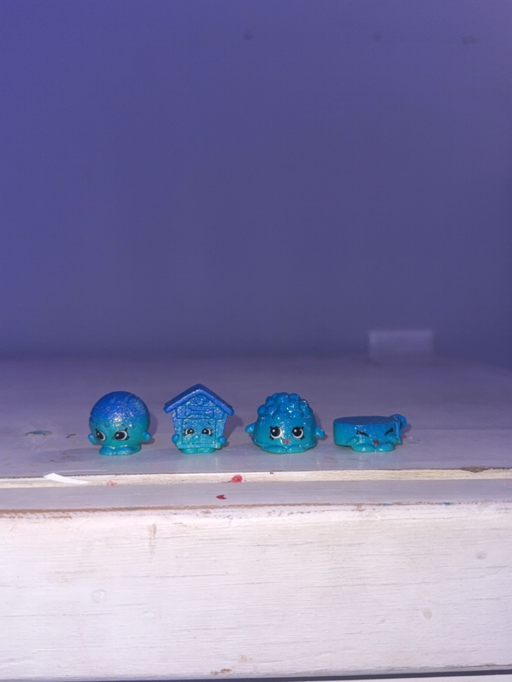 Shopkins Mini Collectible Toys Set- limited edition glitter! Discontinued